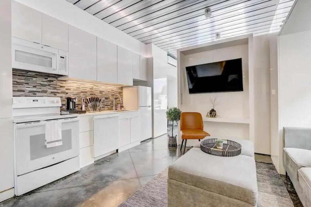 Kcm Mikros Smart Apartments 8 Клівленд Екстер'єр фото